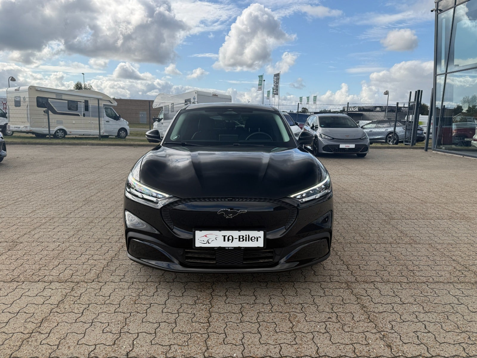 Sort Ford Mustang Mach-E fra 2023