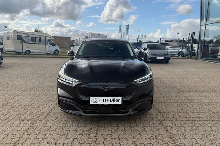Sort Ford Mustang Mach-E fra 2023