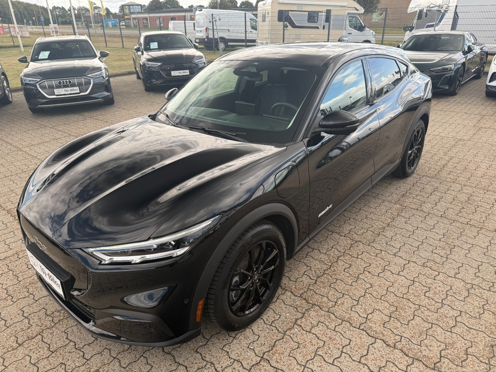 Sort Ford Mustang Mach-E fra 2023