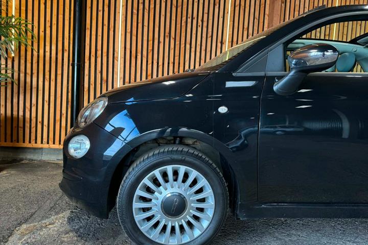 Sort Fiat 500C fra 2016
