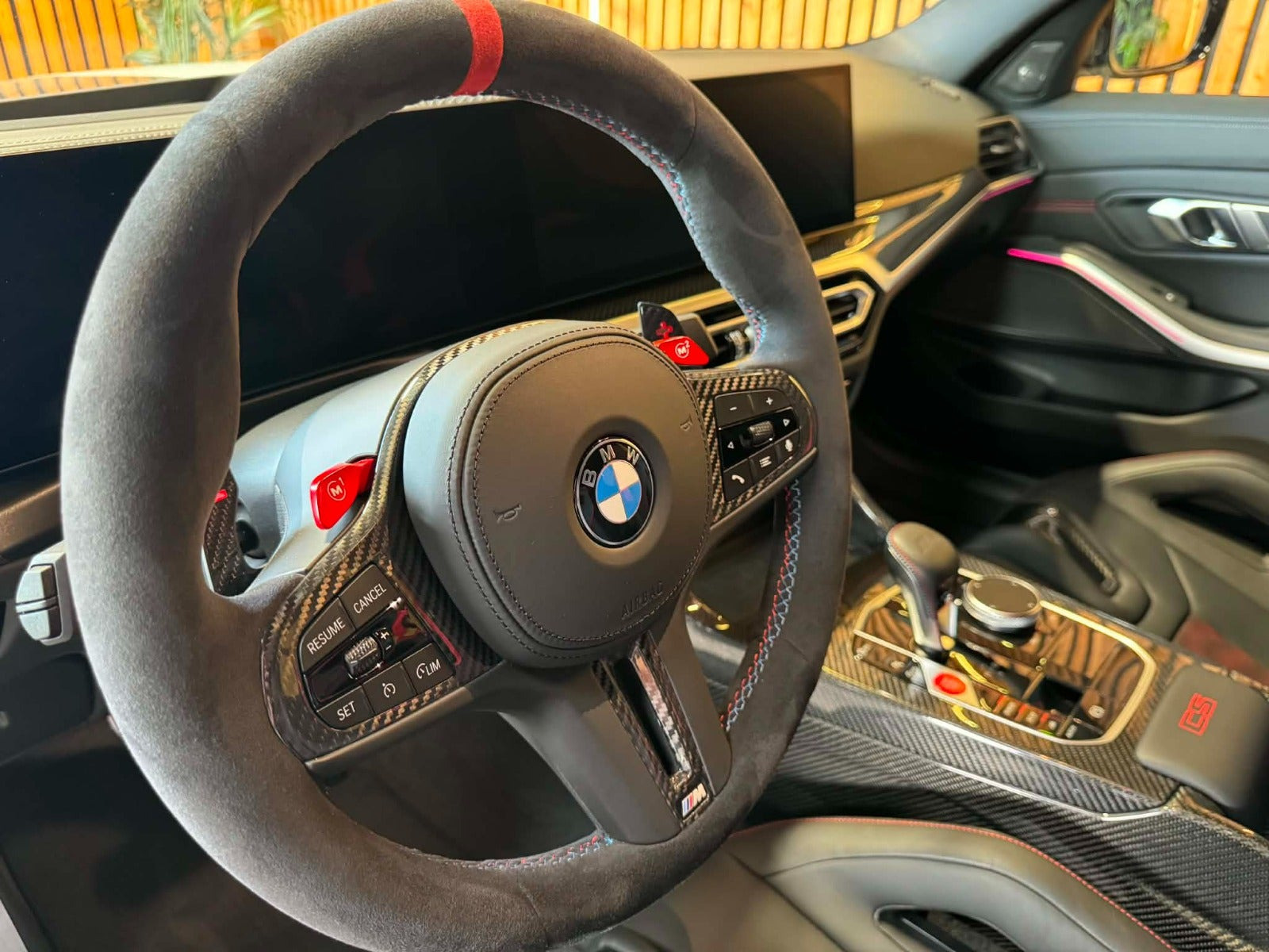 Hvid BMW M3 fra 2024