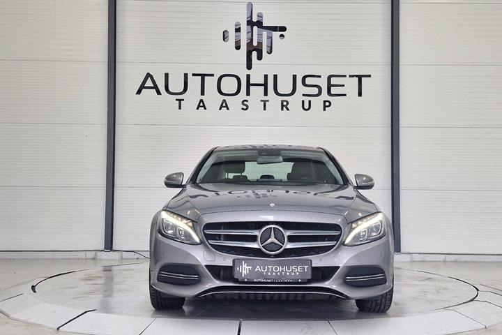 Grå Mercedes C180 fra 2014