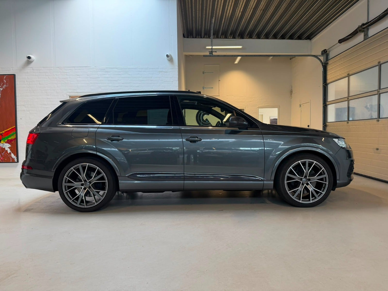 Grå Audi SQ7 fra 2017
