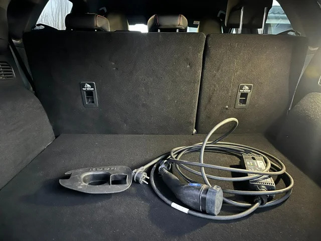 Grå Ford Kuga fra 2022