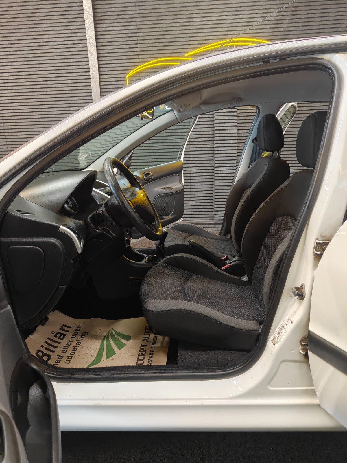 undefined Peugeot 206+ fra 2011