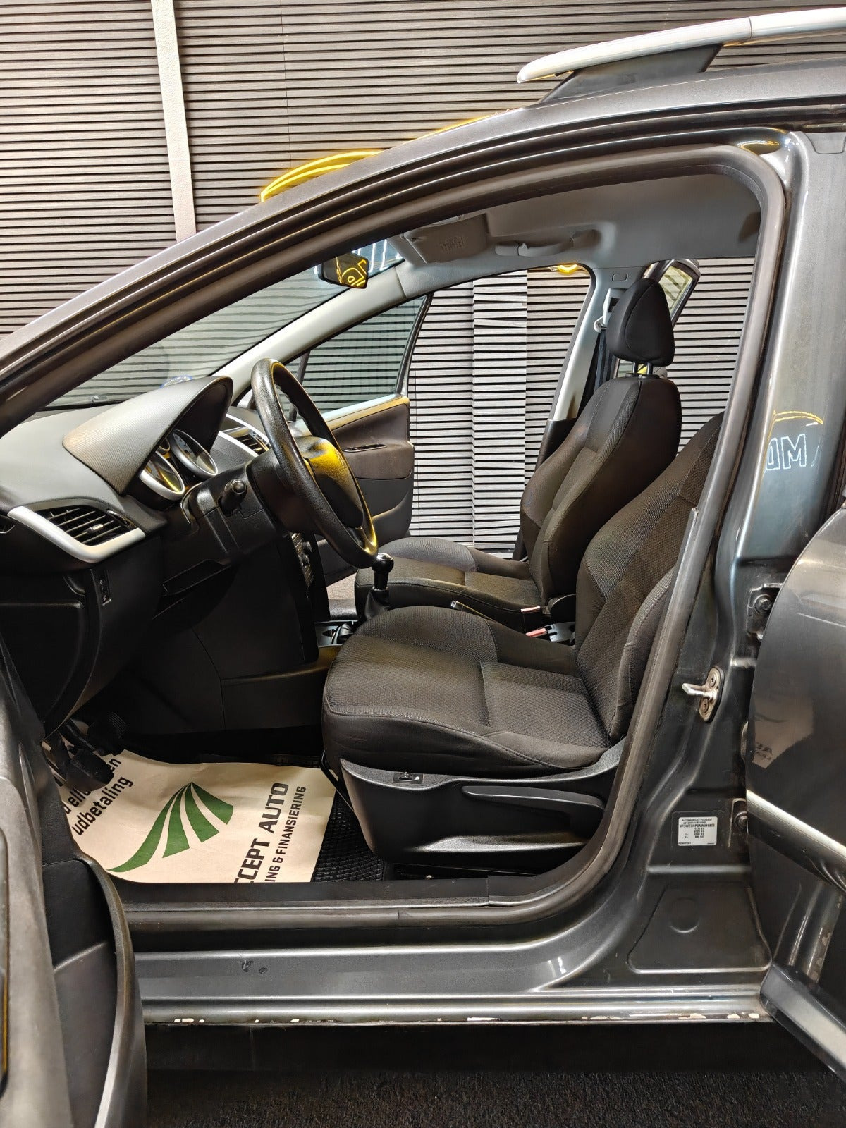 undefined Peugeot 207 fra 2010