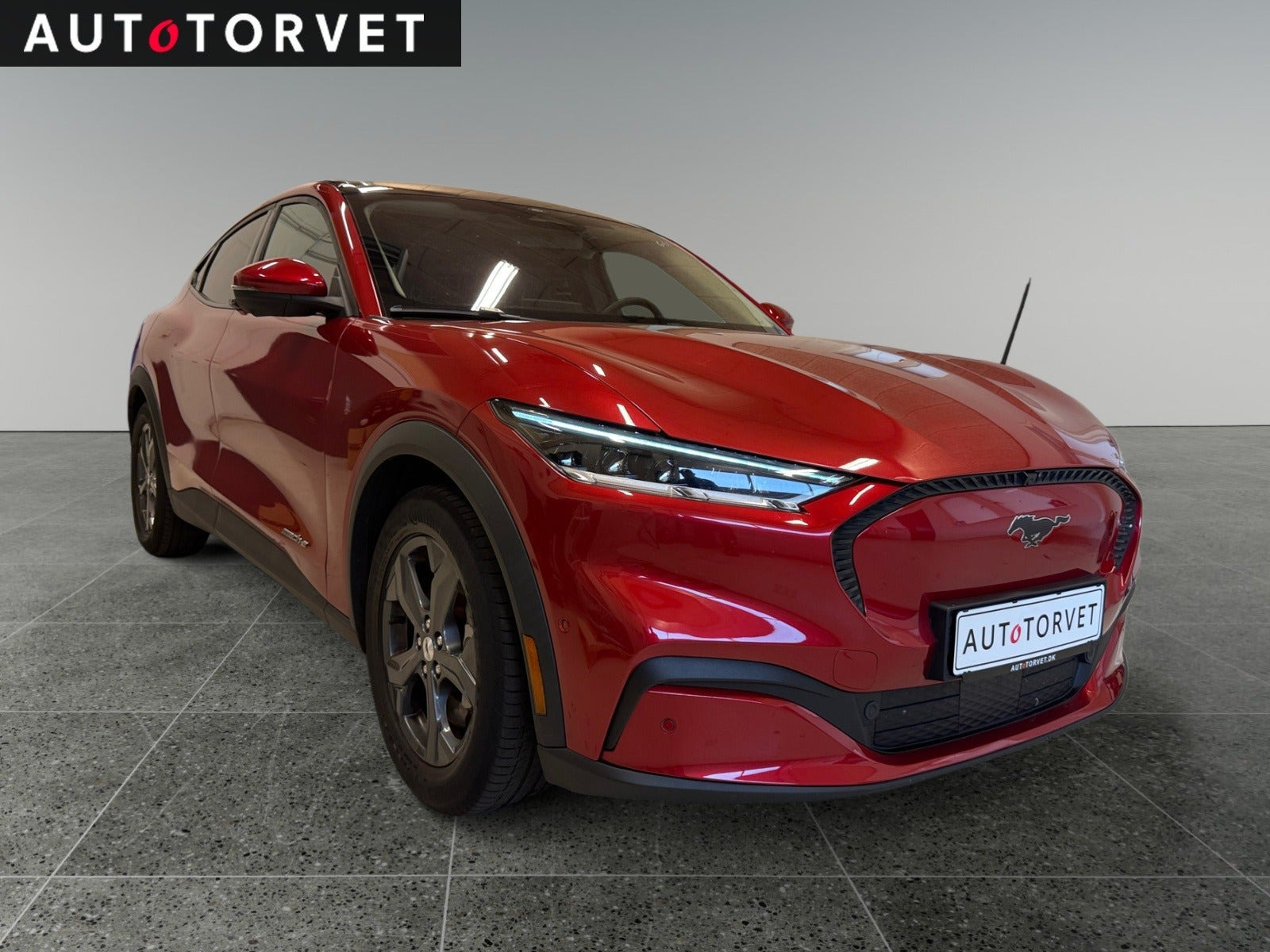Rød Ford Mustang Mach-E fra 2021