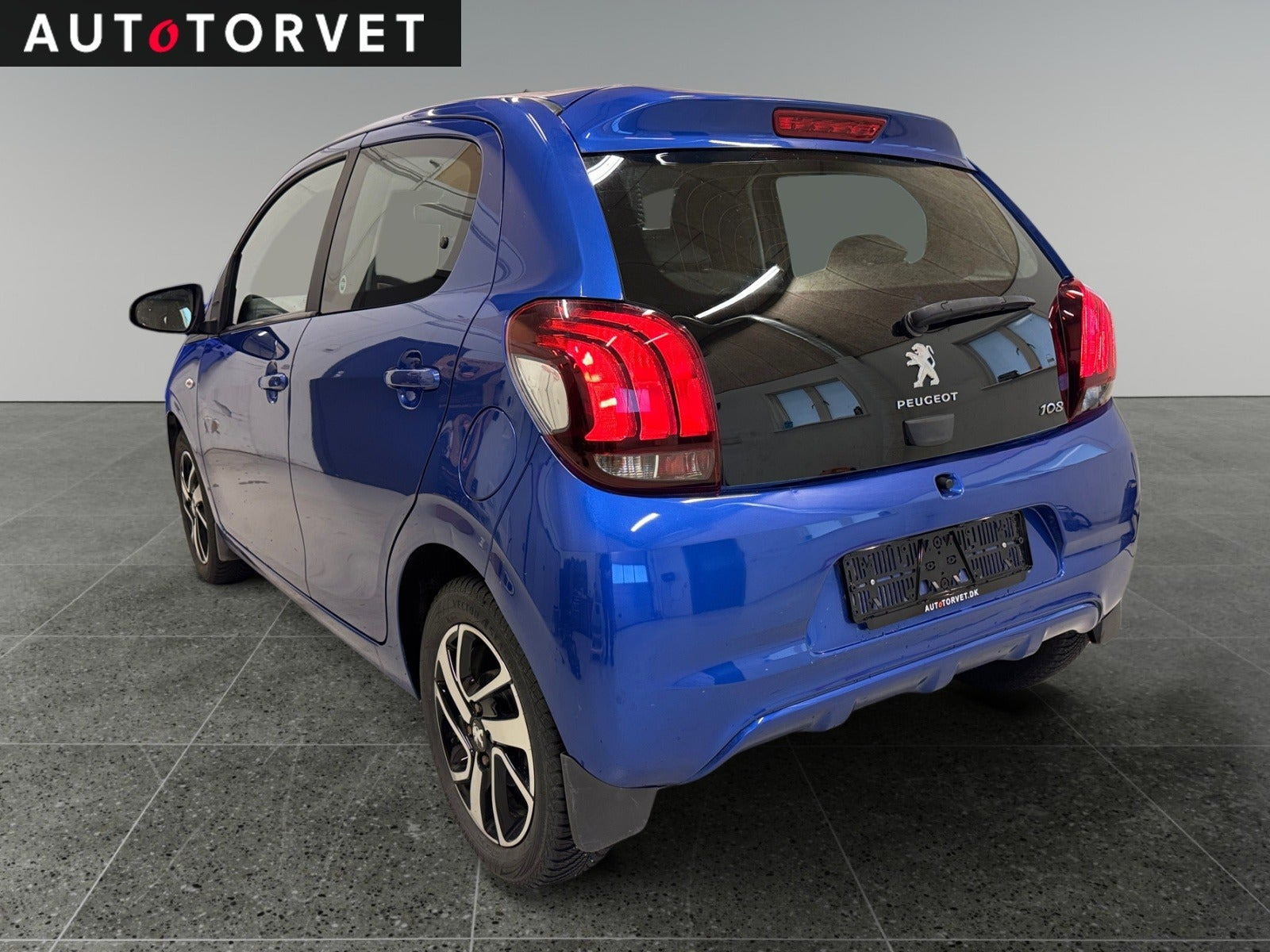 Blå Peugeot 108 fra 2021
