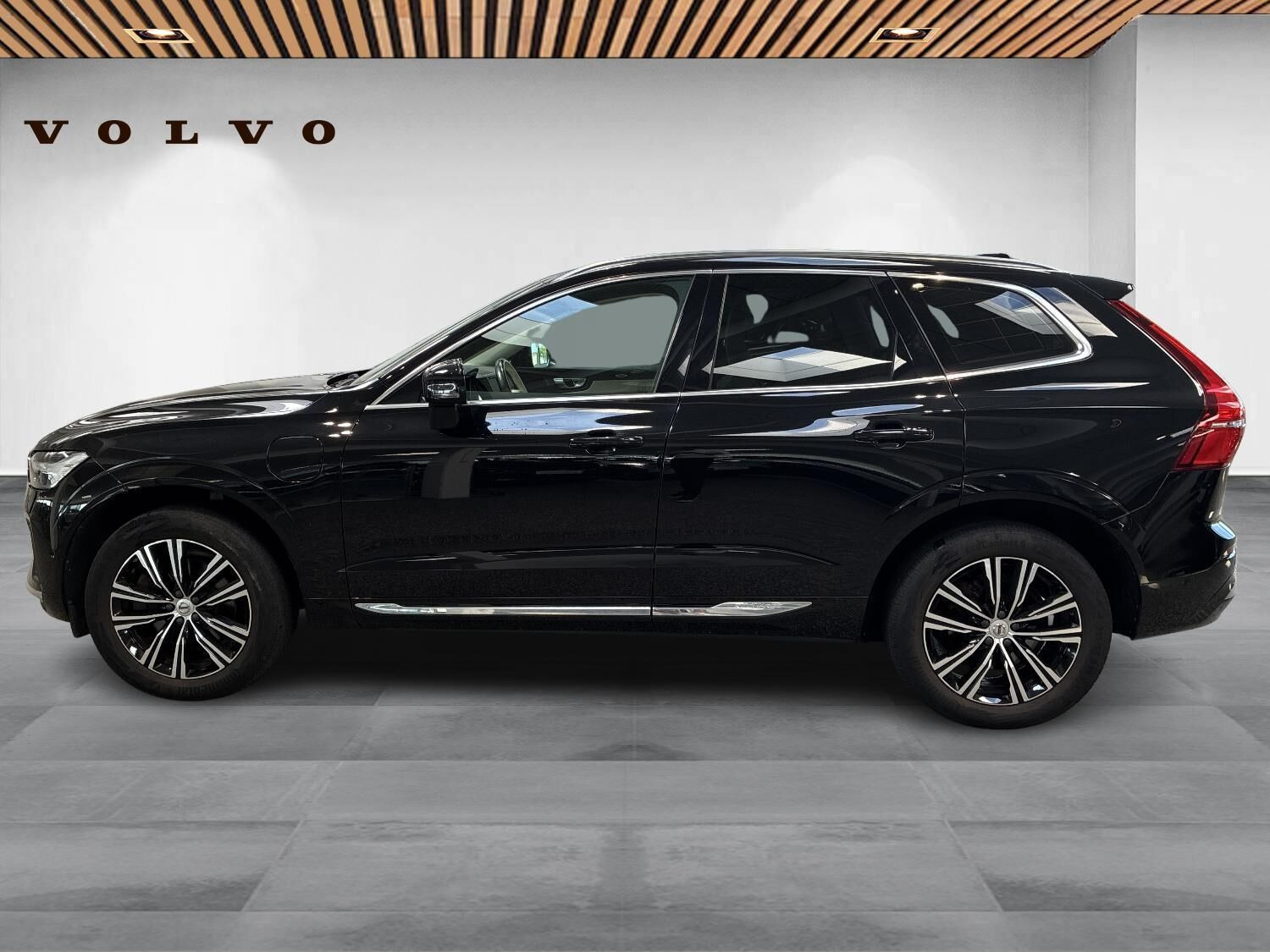Sort Volvo XC60 fra 2022