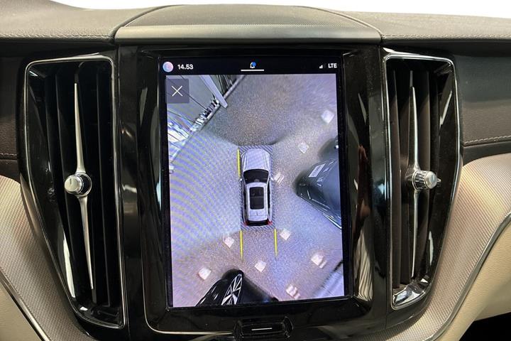 Sort Volvo XC60 fra 2022