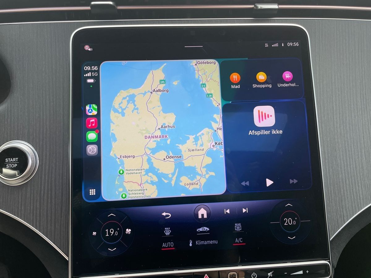 Blå Mercedes EQE350 SUV fra 2025