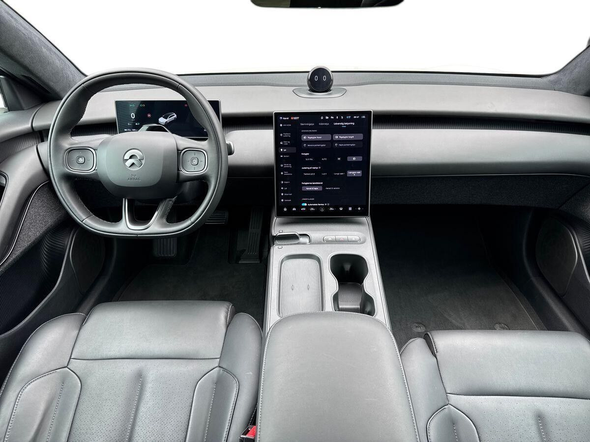 Nio ET5
