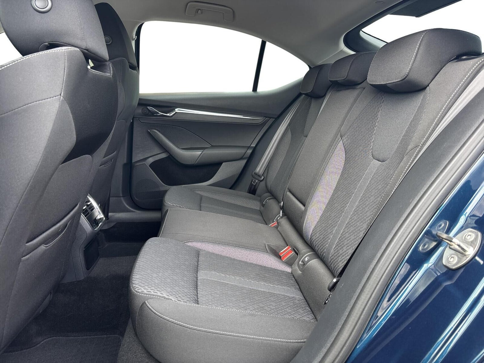 Blå Skoda Octavia fra 2021