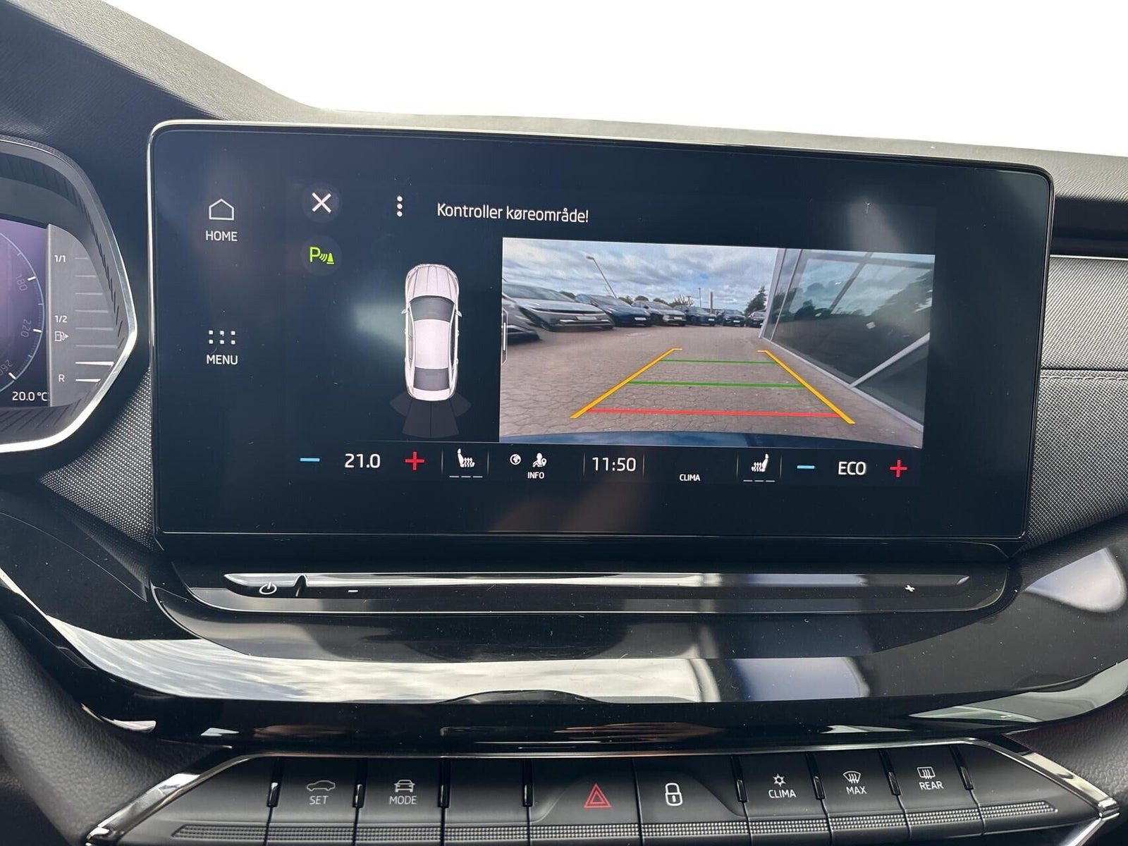 Blå Skoda Octavia fra 2021