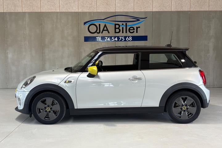 Sølv Mini Cooper SE fra 2021