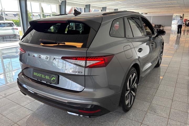 Grå Skoda Enyaq fra 2026