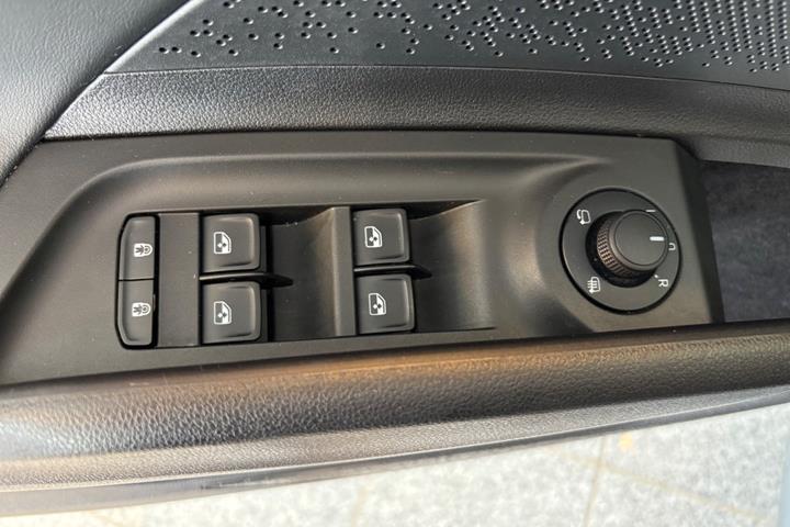 Grå Skoda Enyaq fra 2026