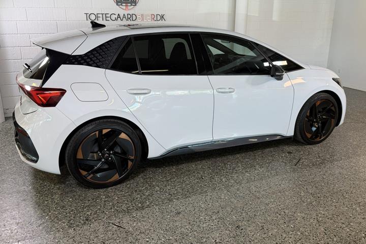 Hvid Cupra Born fra 2022