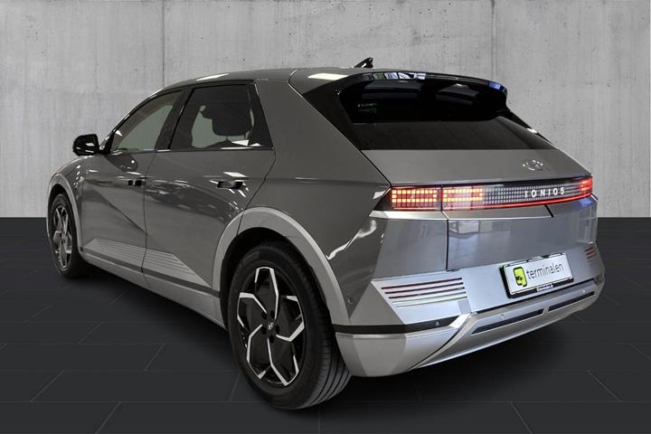 Grå Hyundai Ioniq 5 fra 2023