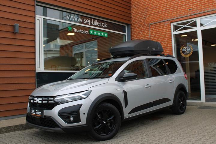 Grå Dacia Jogger fra 2023