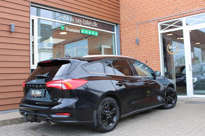 Sort Ford Focus fra 2019