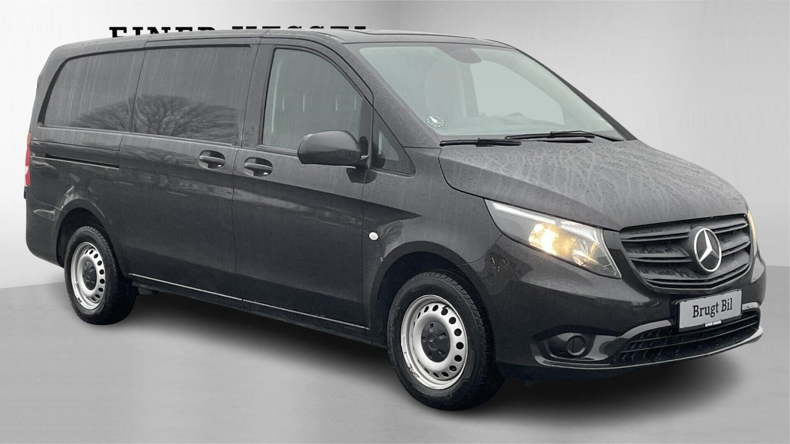 Sort Mercedes Vito 114 fra 2022