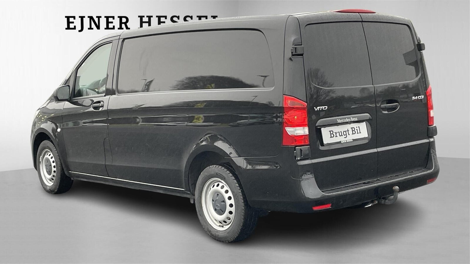 Sort Mercedes Vito 114 fra 2022