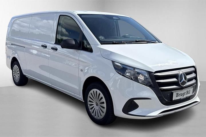 Hvid Mercedes Vito 114 fra 2024