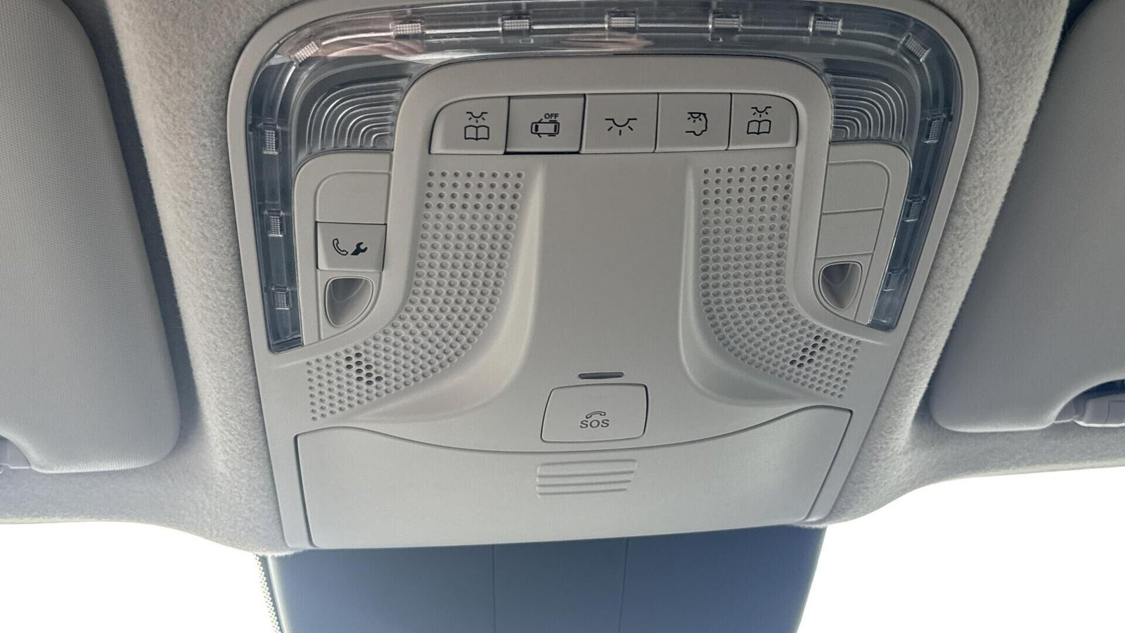 Sort Mercedes Vito 114 fra 2022