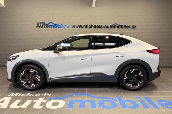 Hvid Cupra Tavascan fra 2024