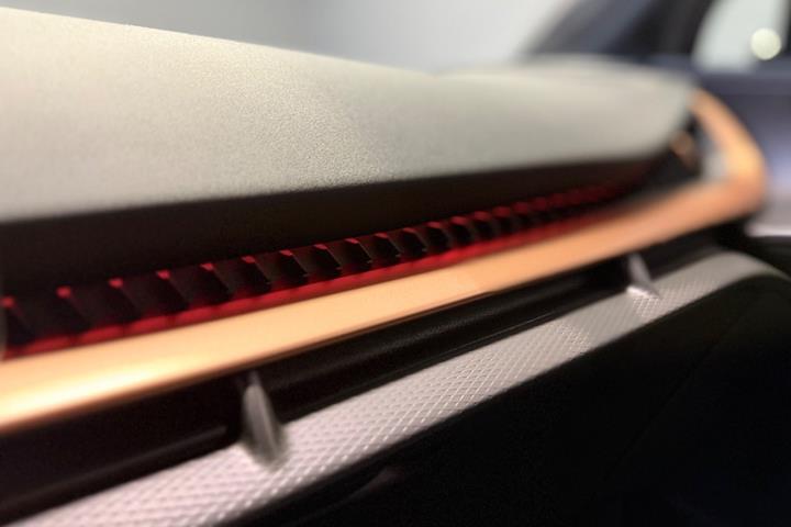 Hvid Cupra Tavascan fra 2024