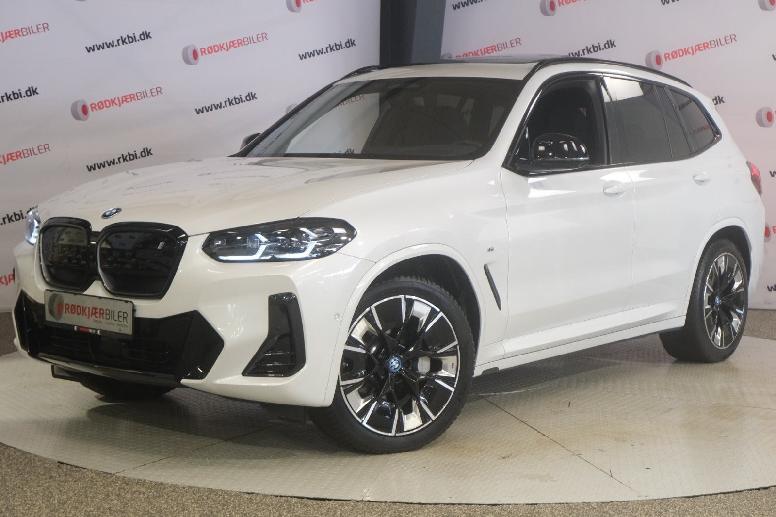 BMW iX3 Charged Plus M-Sport