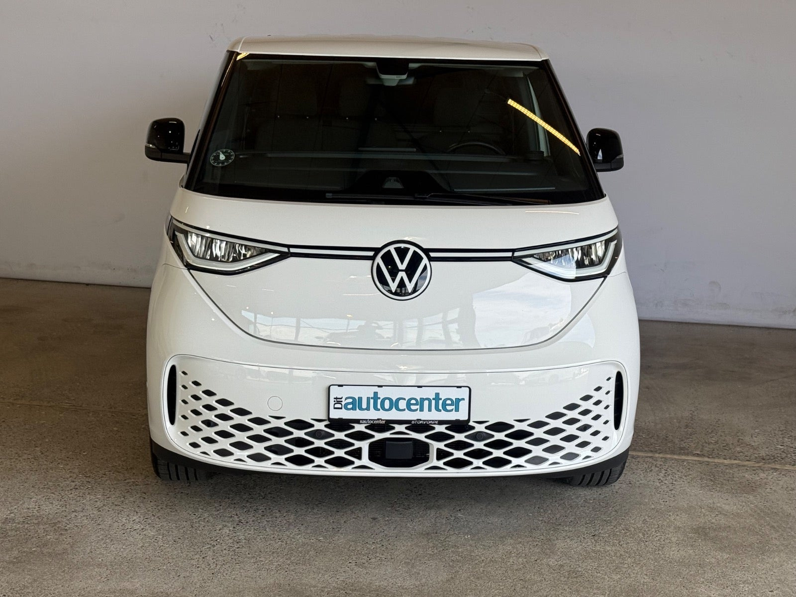 Hvid VW ID.Buzz fra 2023