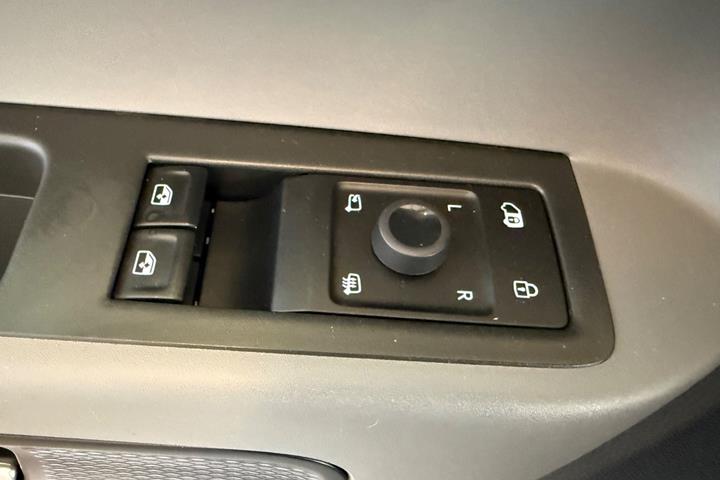 Hvid VW ID.Buzz fra 2023