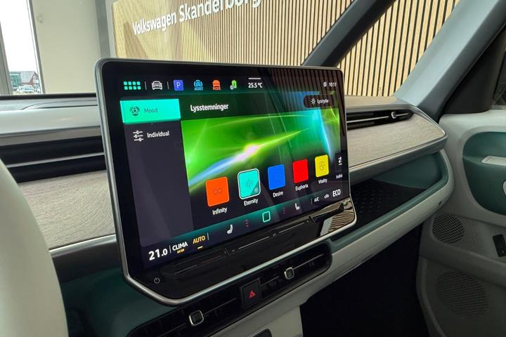 Gul VW ID.Buzz fra 2025