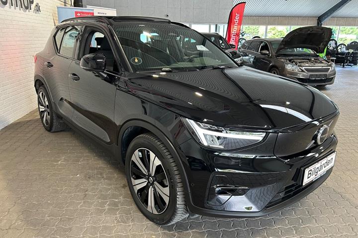 Sort Volvo XC40 fra 2023