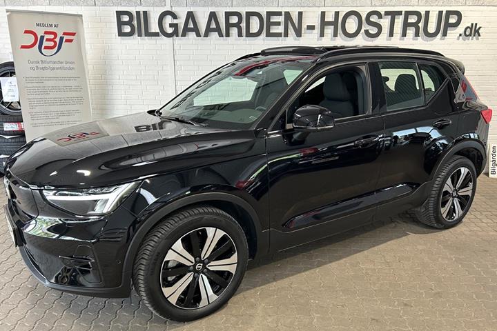 Sort Volvo XC40 fra 2023