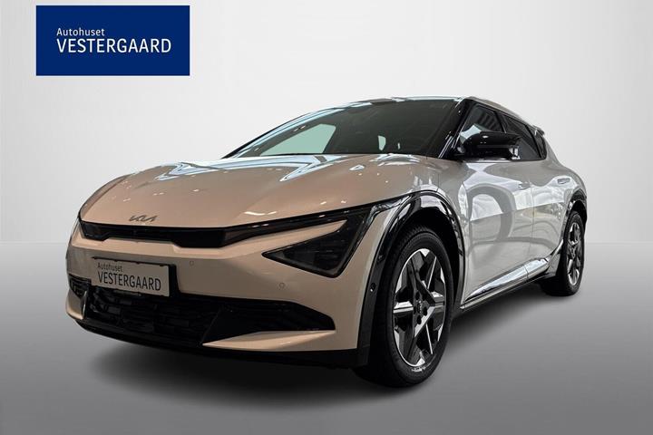 Hvid Kia EV6 fra 2025