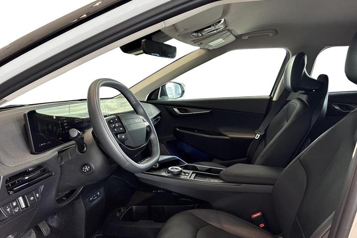 Hvid Kia EV6 fra 2025