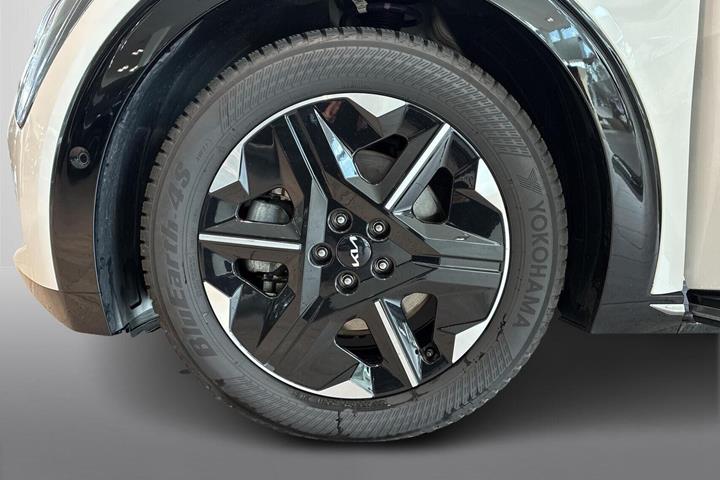 Hvid Kia EV6 fra 2025