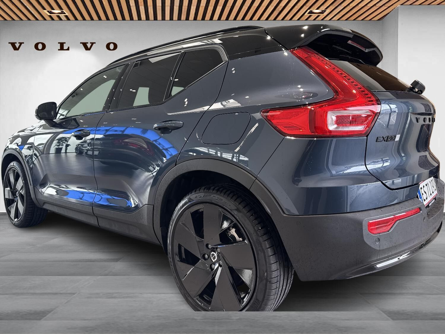 Blå Volvo EX40 fra 2026