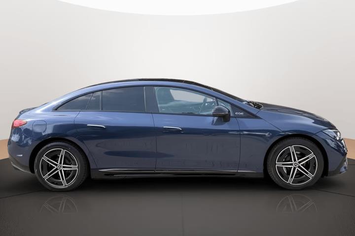 Blå Mercedes EQE350+ fra 2025
