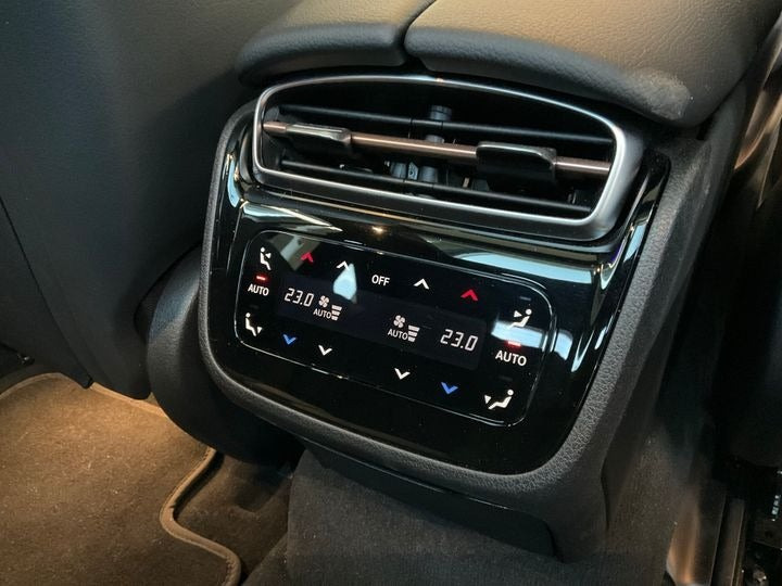 Blå Mercedes EQE350+ fra 2025