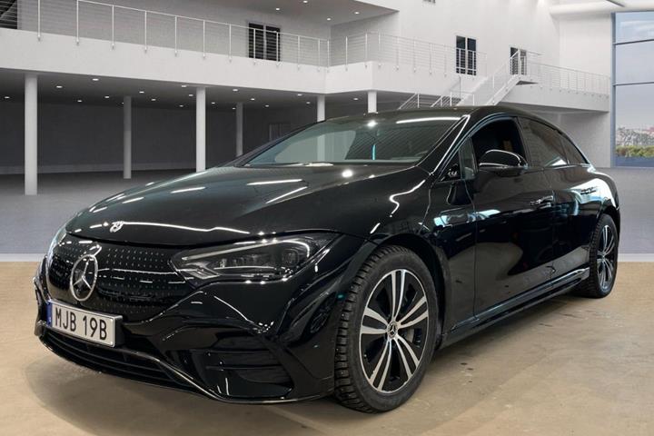 Sort Mercedes EQE350+ fra 2025