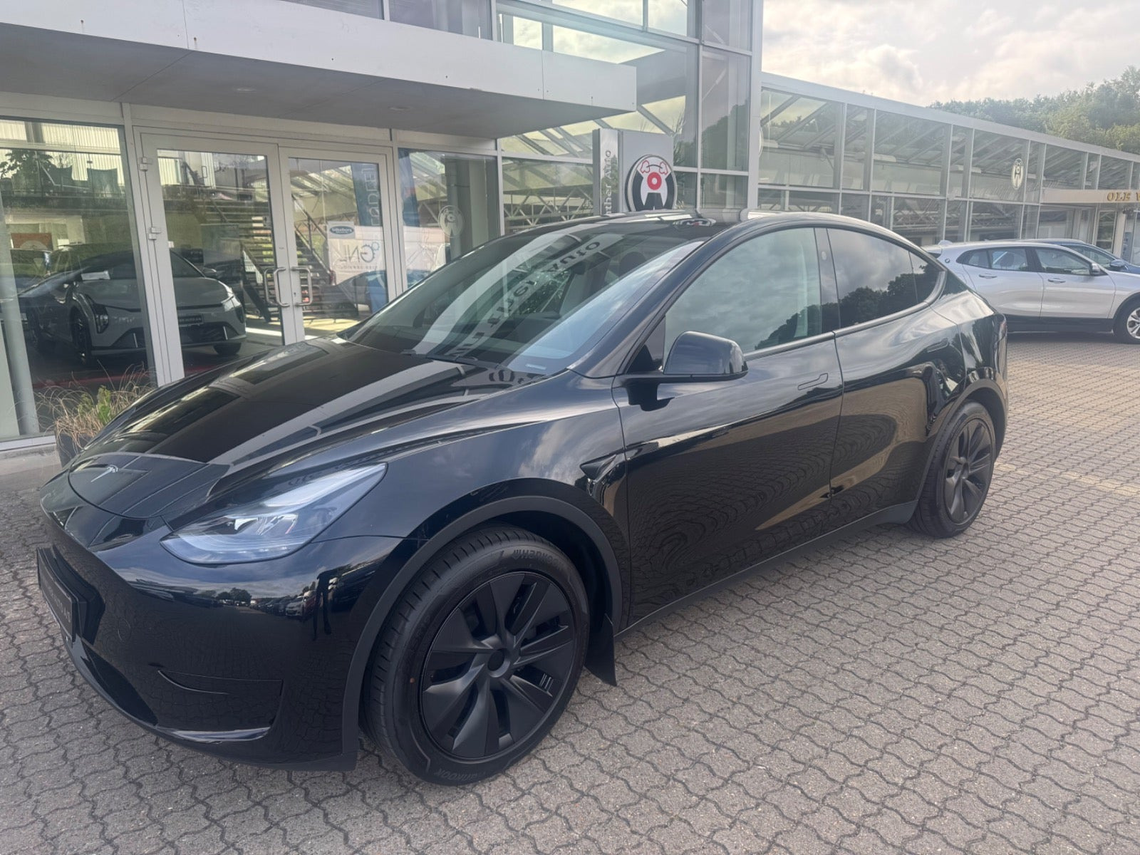 Tesla Model Y Long Range RWD