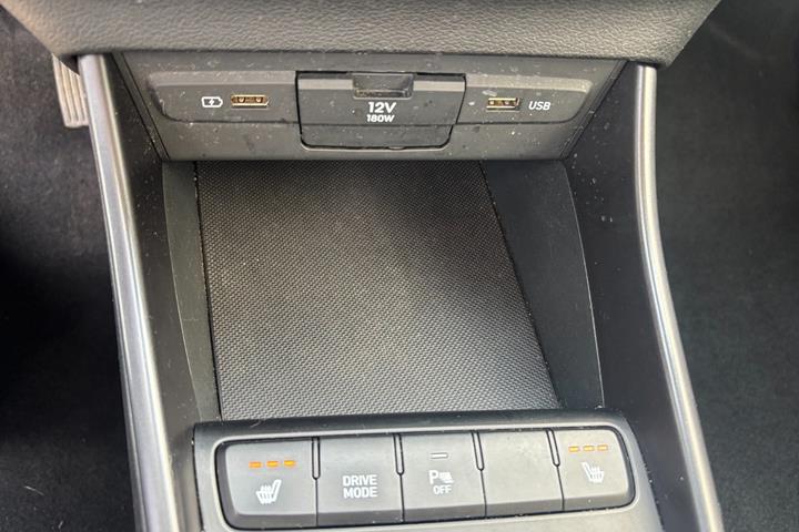 Sort Hyundai i20 fra 2021