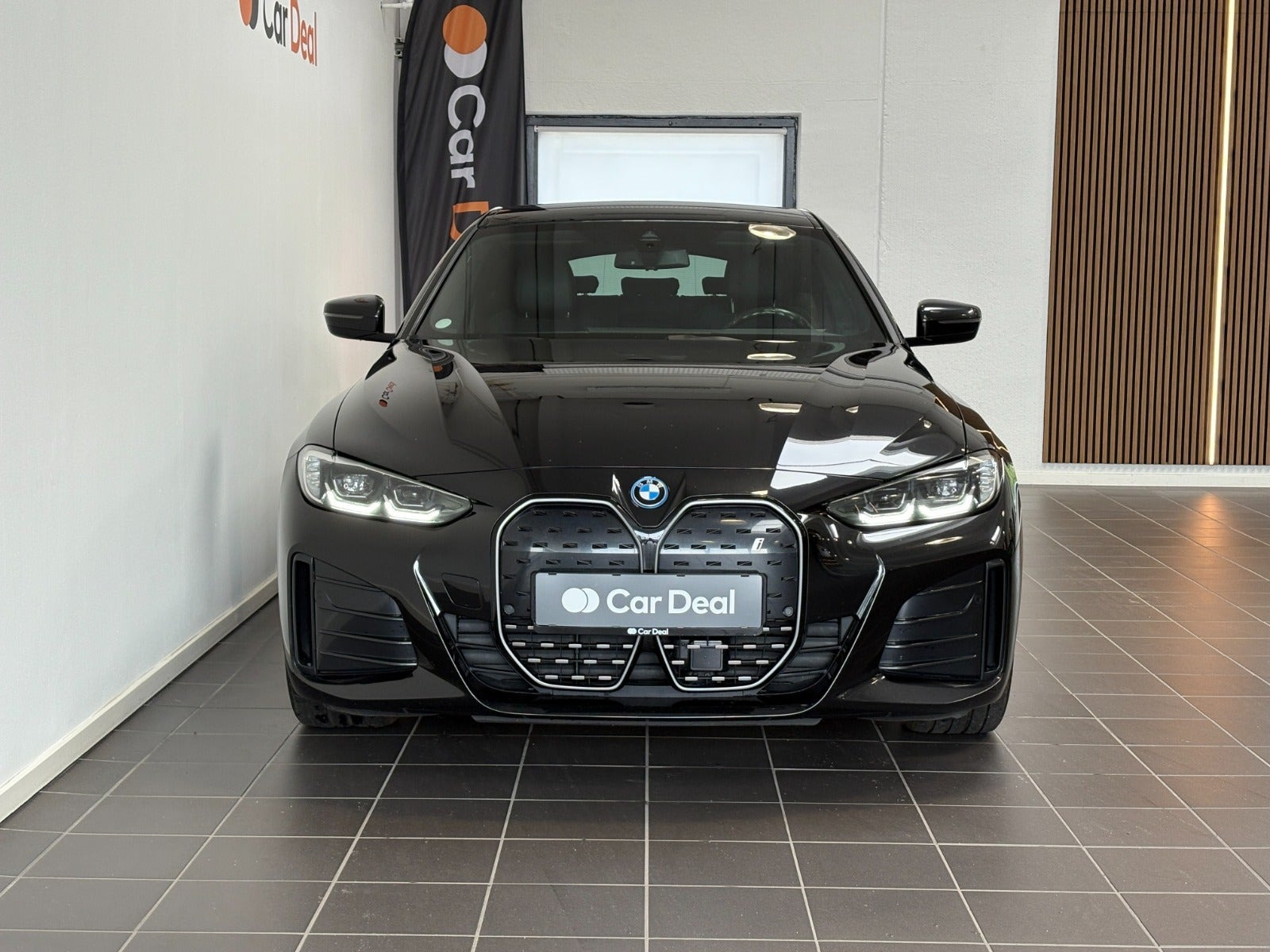 Sort BMW i4 fra 2023
