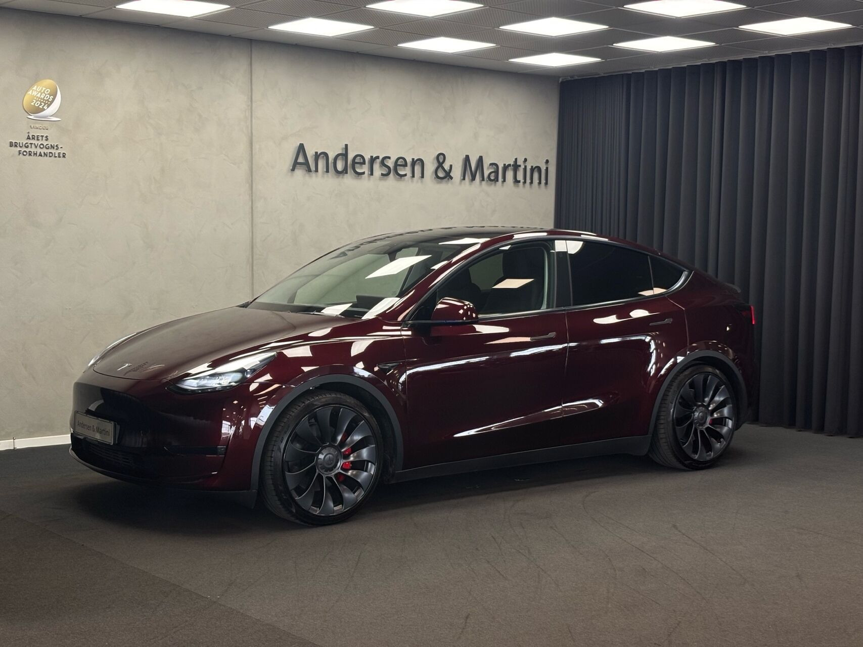 Tesla Model Y EL Performance AWD 534HK 5d Aut.