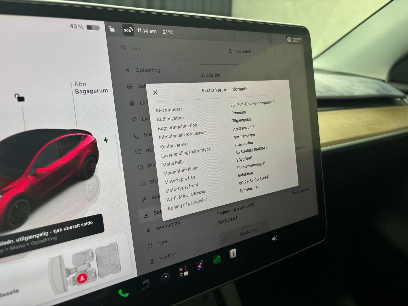 Rød Tesla Model Y fra 2024
