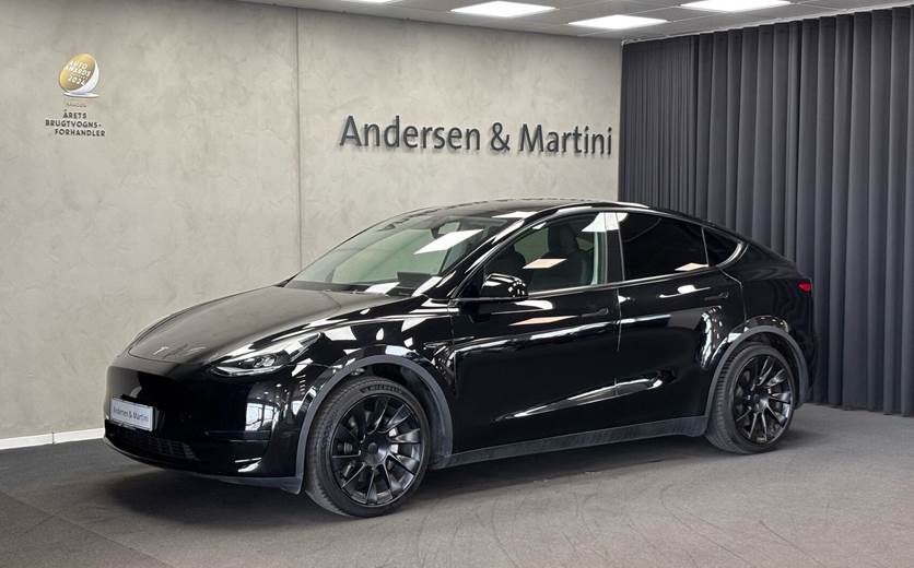 Tesla Model Y EL Standard Range RWD 299HK 5d Aut.